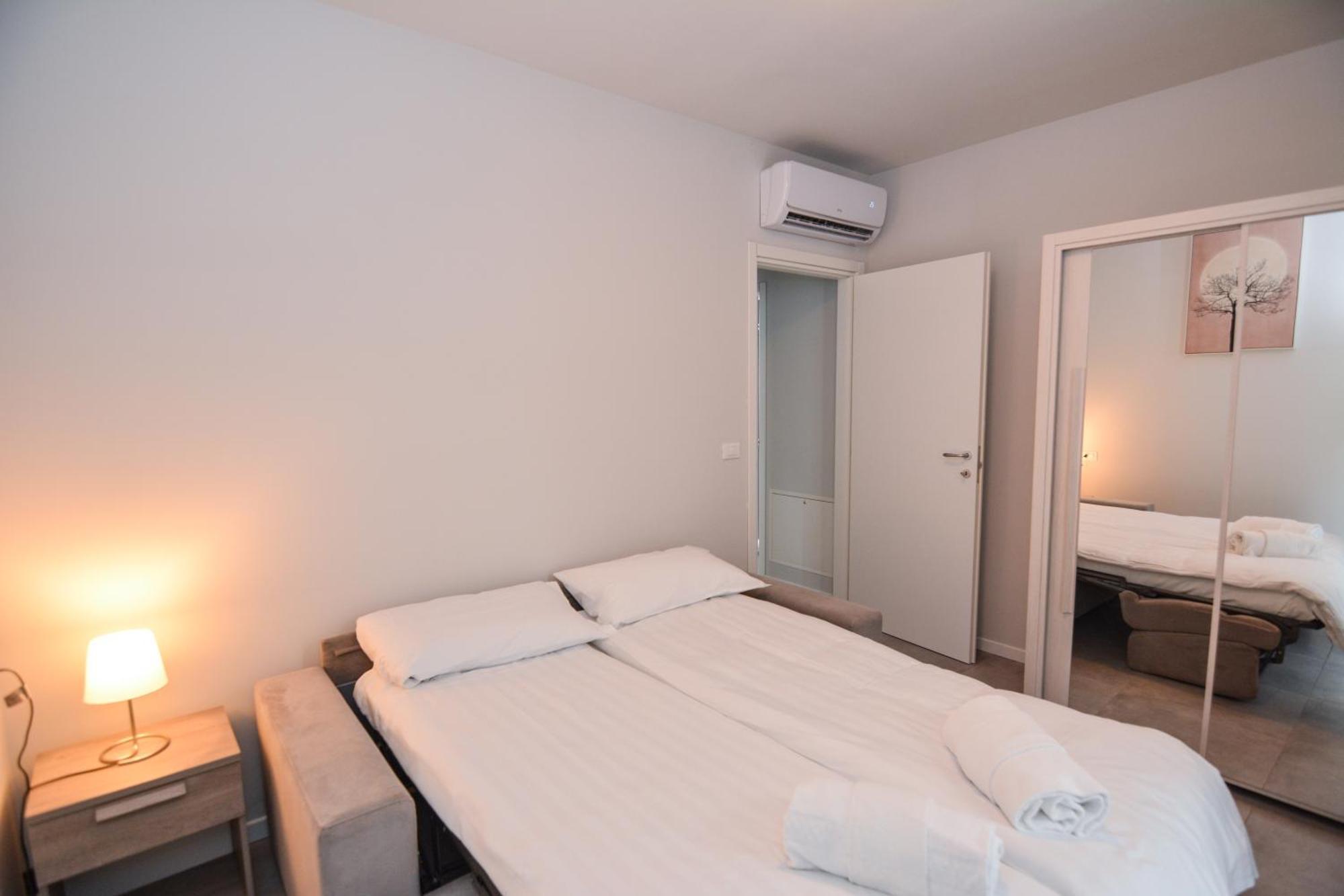 Sunset Lodge - Enjoy Holiday Garda  Exterior foto
